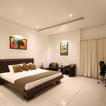Prakruti Resort Vadodara Extérieur photo