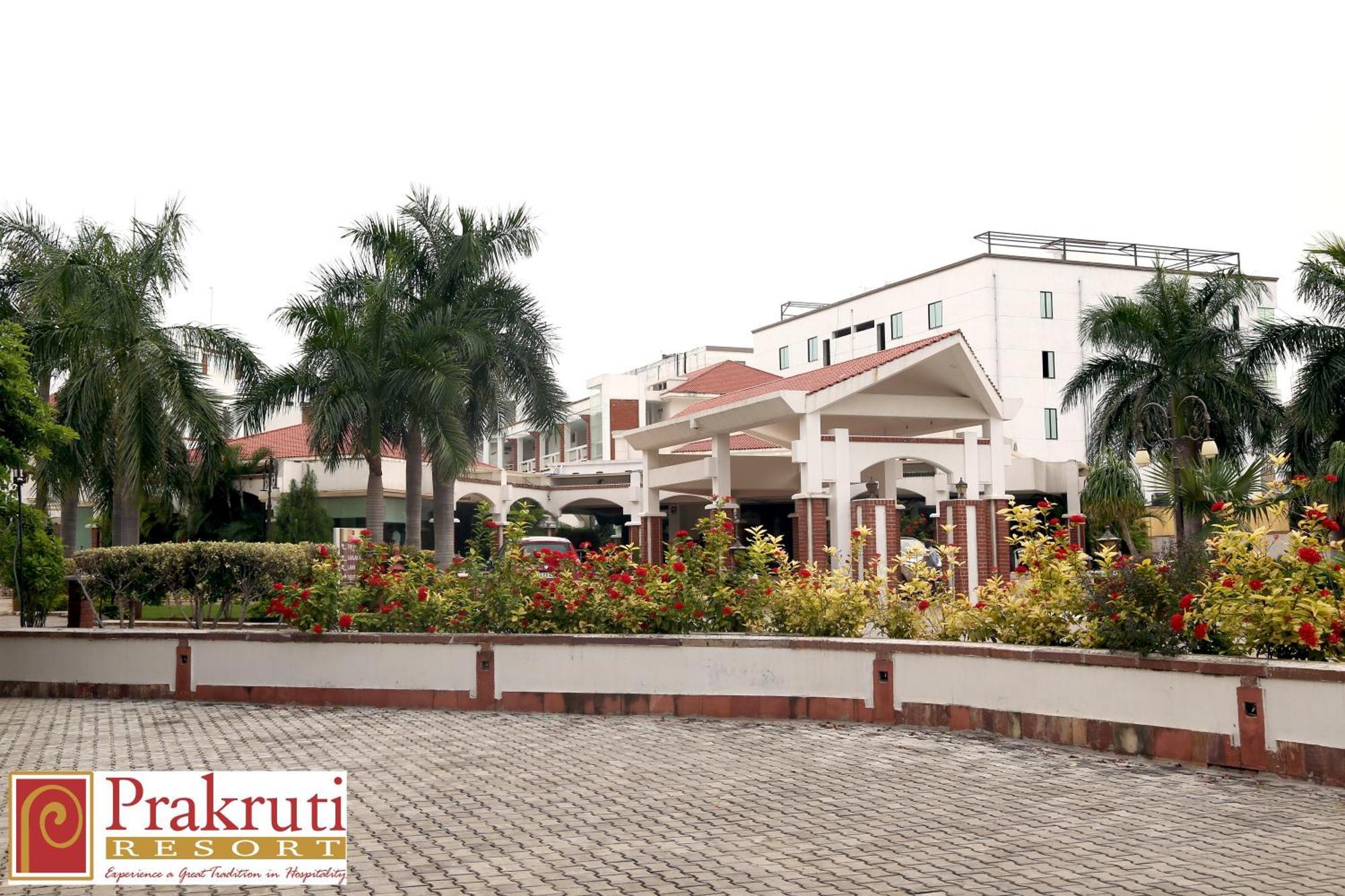 Prakruti Resort Vadodara Extérieur photo