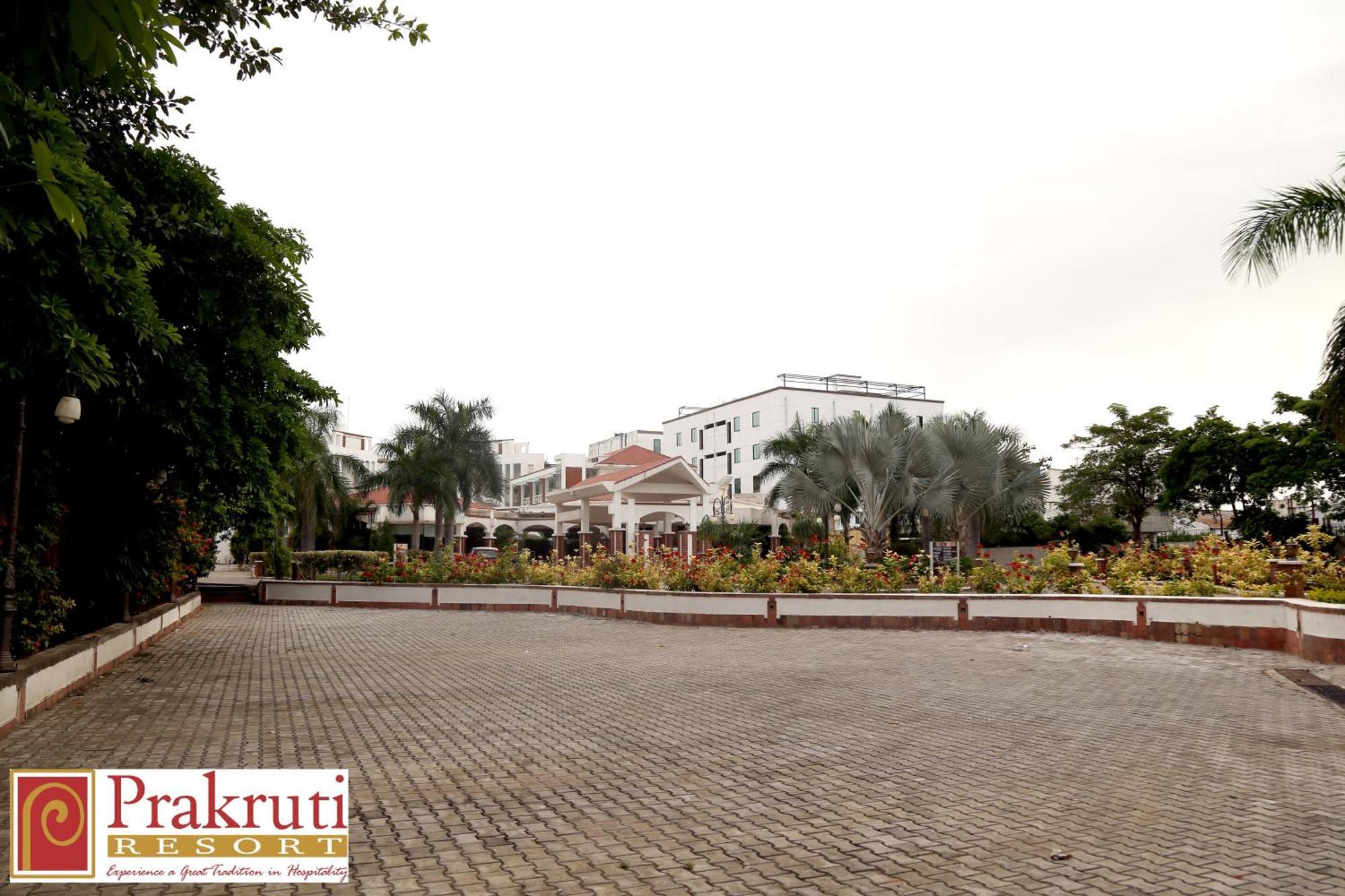 Prakruti Resort Vadodara Extérieur photo
