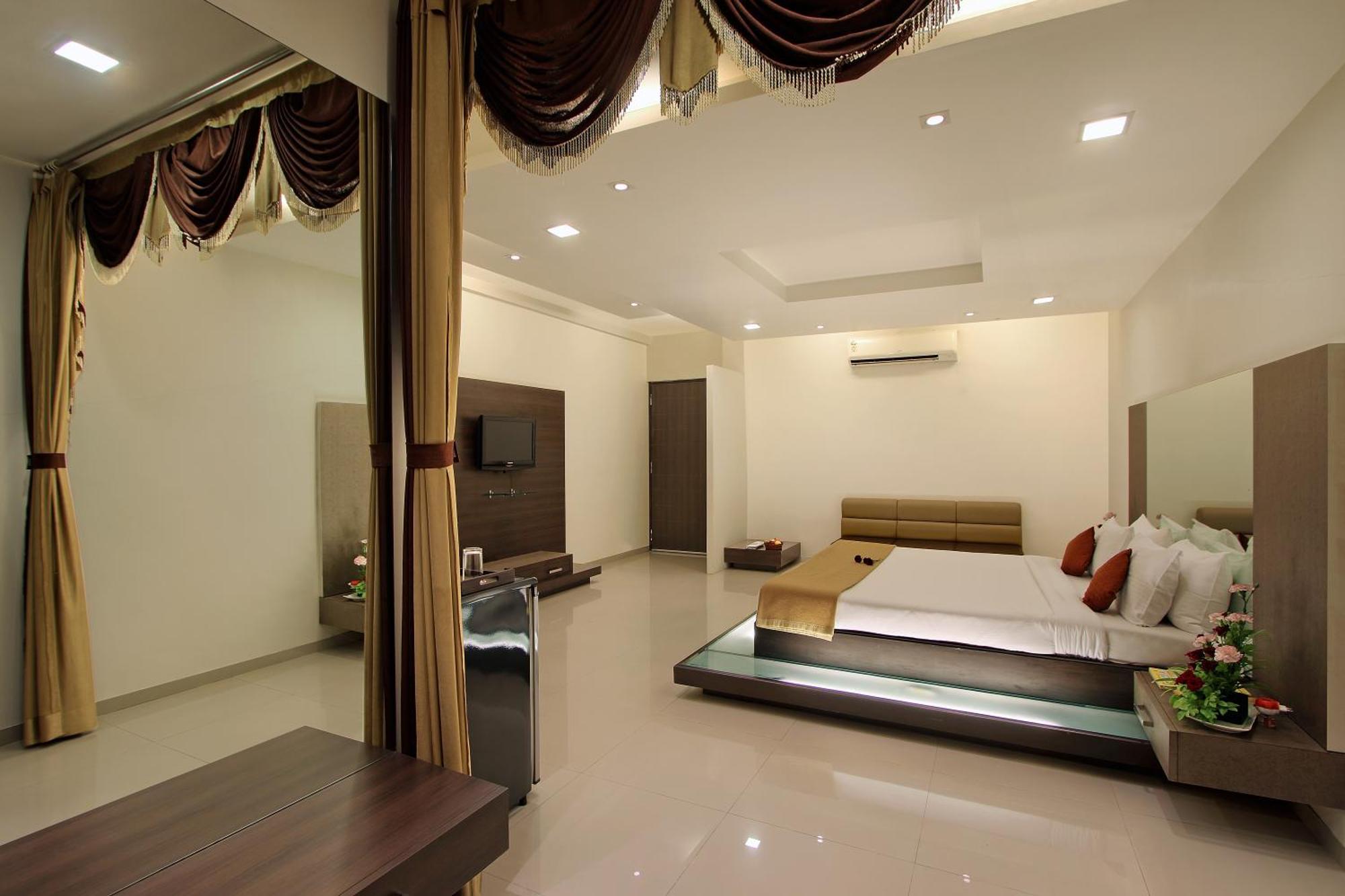 Prakruti Resort Vadodara Extérieur photo