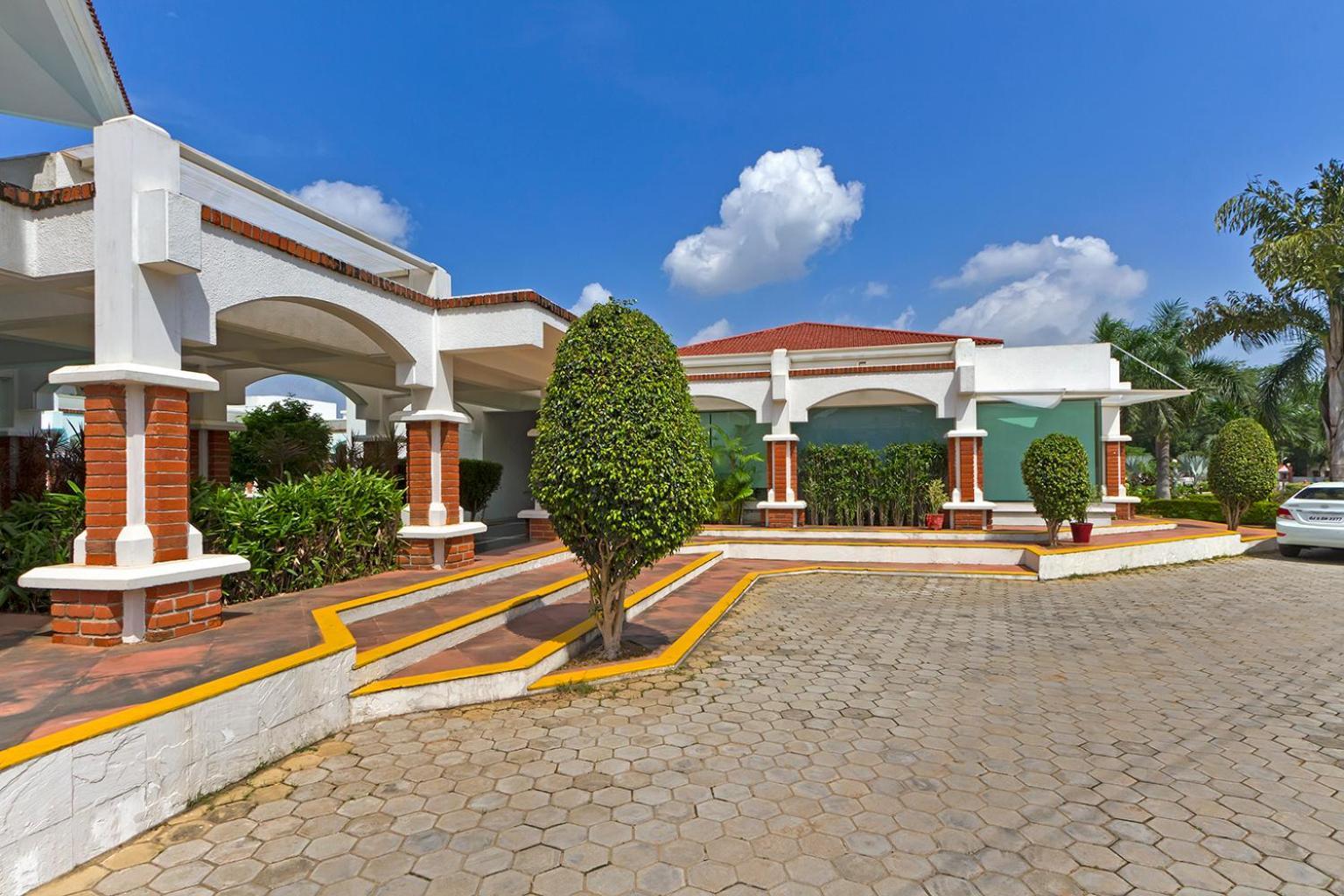Prakruti Resort Vadodara Extérieur photo